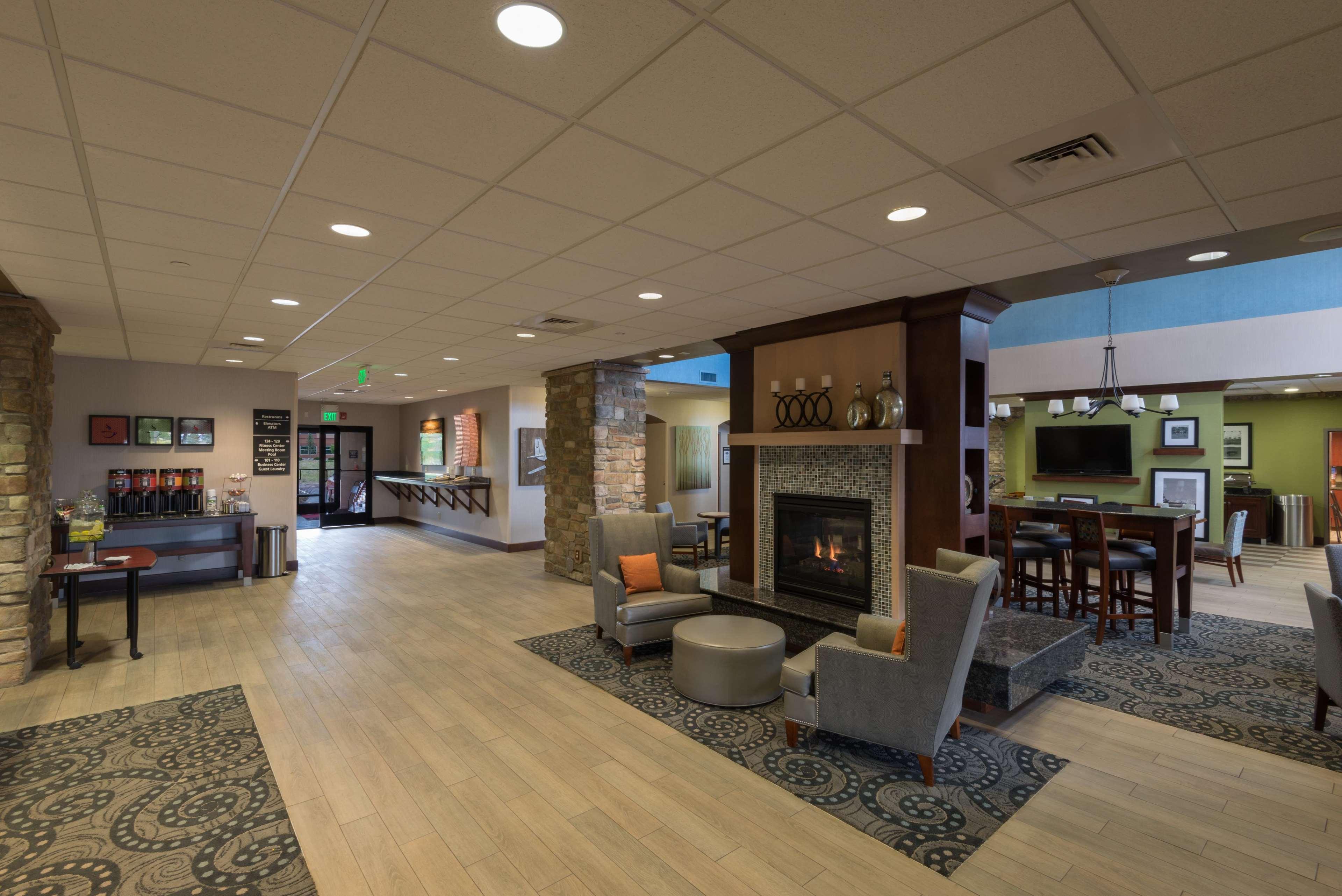 Hampton Inn & Suites Colorado Springs-Air Force Academy/I-25 North Ngoại thất bức ảnh