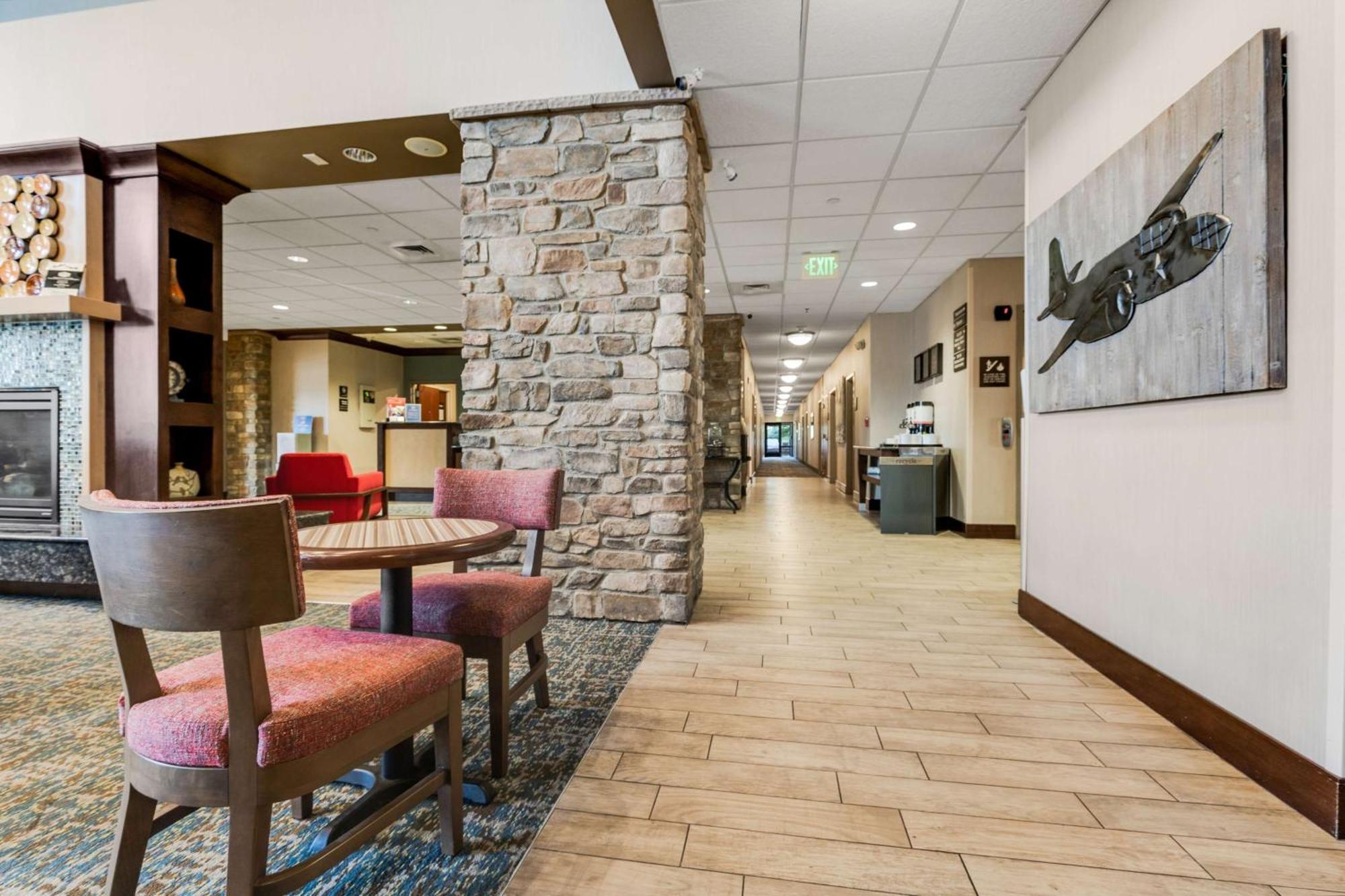 Hampton Inn & Suites Colorado Springs-Air Force Academy/I-25 North Ngoại thất bức ảnh